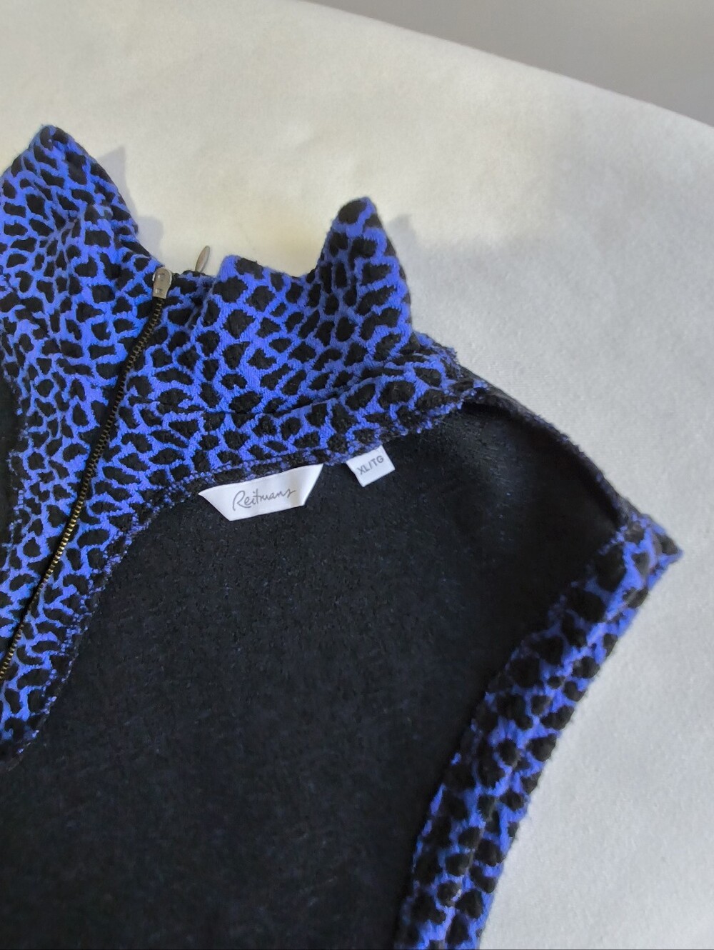 Reitmans Blue & Black Animal Print Sleeveless Mock Neck Top – XL - Picture 8 of 9